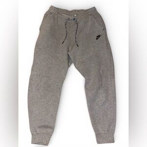 Nike women’s Heather Gray Sweatpants medium